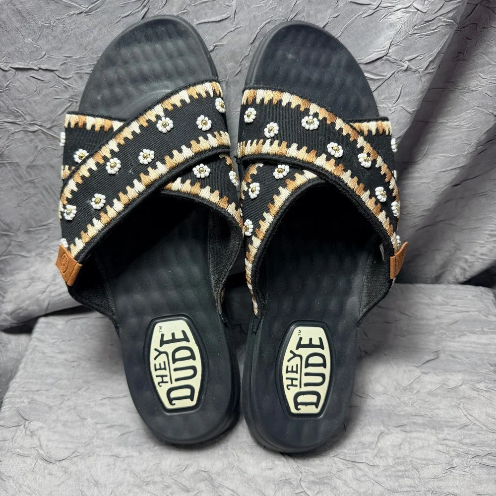 Hey Dude Christi Slide Embroidered Tan/White Beaded Black Sandals Womens Size 9
